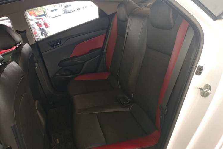 Used Hyundai Verna (new generation) 2016 1.4L Automatic Sport Edition Left Rear Seat