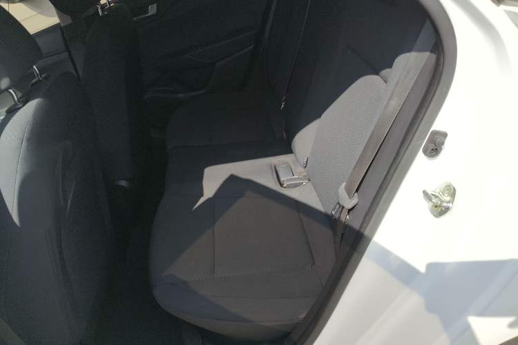 Used Hyundai Verna (new generation) 2016 1.4L Automatic Cool Edition GLS Left Rear Seat