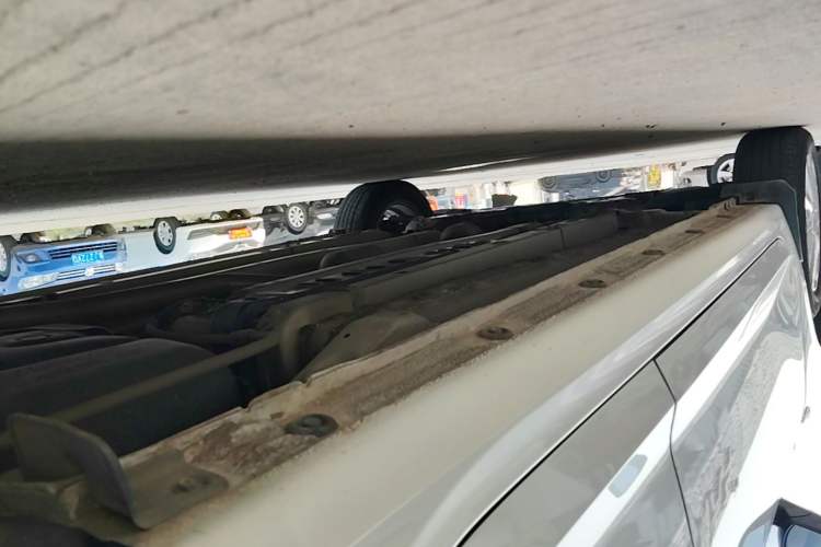Used Hyundai Verna (new generation) 2016 1.4L Manual Cool Edition GLS Left Side Sill