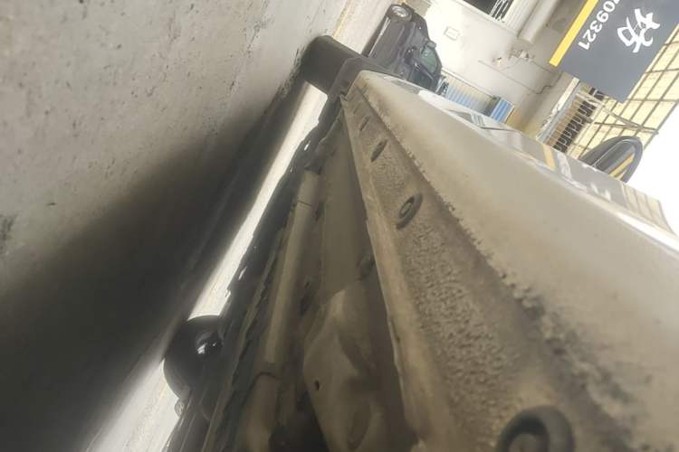 Used Hyundai Verna (new generation) 2016 1.4L Manual Cool Edition GLS Left Side Sill