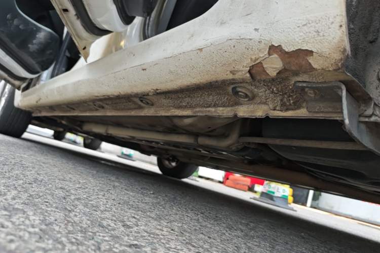 Used Hyundai Verna (new generation) 2016 1.4L Automatic Cool Edition GLS Left Side Sill