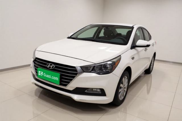 Hyundai Verna (new generation) 2016 1.4L Automatic Cool Edition GLS de segunda mano