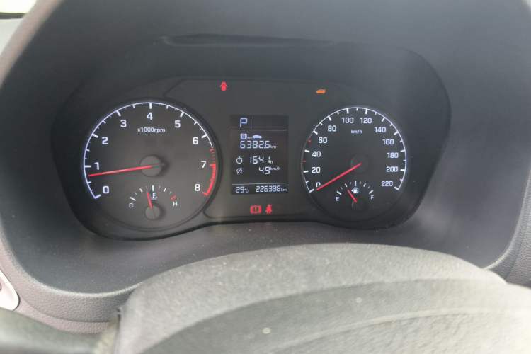 Used Hyundai Verna (new generation) 2016 1.4L Automatic Cool Edition GLS Odometer Close Up