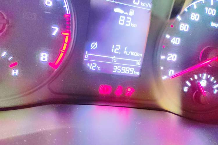 Used Hyundai Verna (new generation) 2016 1.4L Manual Cool Edition GLS Odometer Close Up