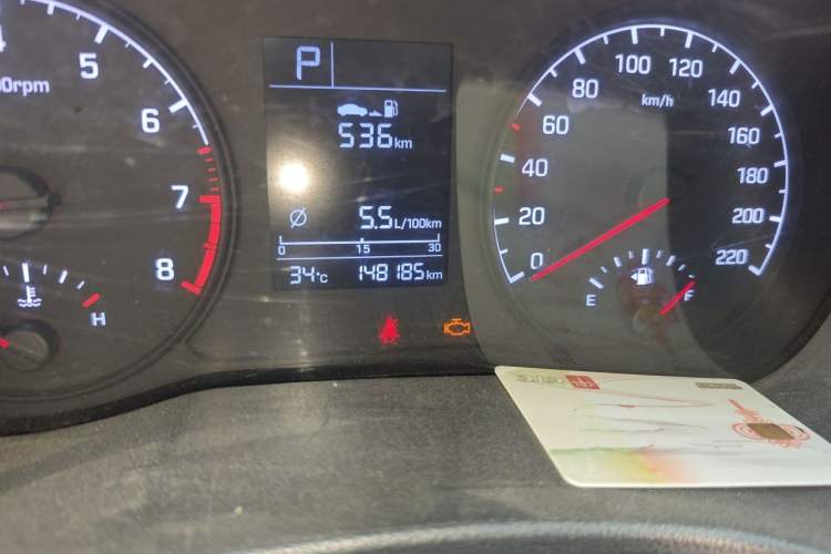 Used Hyundai Verna (new generation) 2016 1.4L Automatic Cool Edition GLS Odometer Close Up