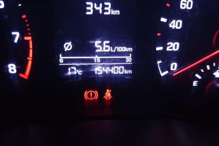 Used Hyundai Verna (new generation) 2016 1.4L Manual Cool Edition GLS Odometer Close Up