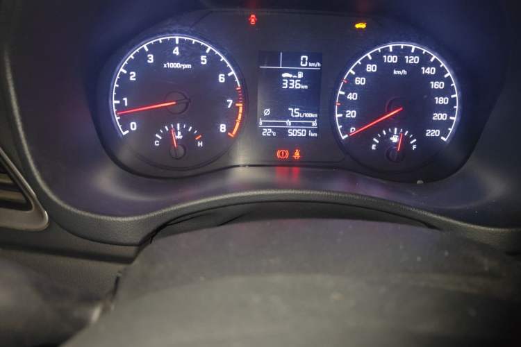 Used Hyundai Verna (new generation) 2016 1.4L Manual Cool Edition GLS Odometer Close Up