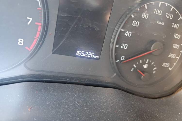 Used Hyundai Verna (new generation) 2016 1.4L Manual Cool Edition GLS Odometer Close Up