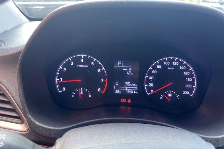 Used Hyundai Verna (new generation) 2016 1.4L Automatic Cool Edition GLS Odometer Close Up