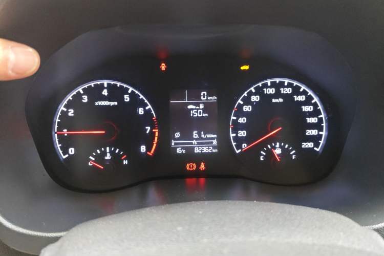 Used Hyundai Verna (new generation) 2016 1.4L Manual Cool Edition GLS Odometer Close Up