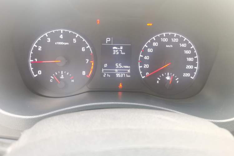 Used Hyundai Verna (new generation) 2016 1.4L Automatic Cool Edition GLS Odometer Close Up
