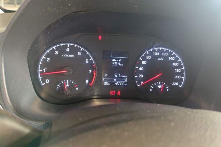 Used Hyundai Verna (new generation) 2016 1.4L Manual Cool Edition GLS Odometer Close Up