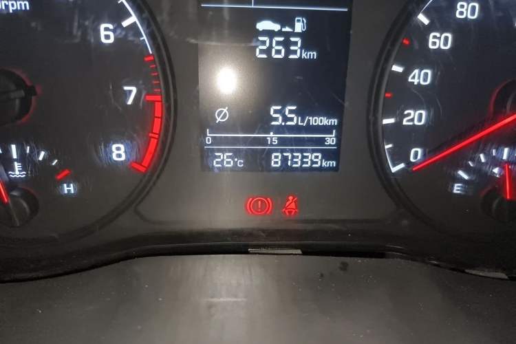 Used Hyundai Verna (new generation) 2016 1.4L Manual Cool Edition GLS Odometer Close Up