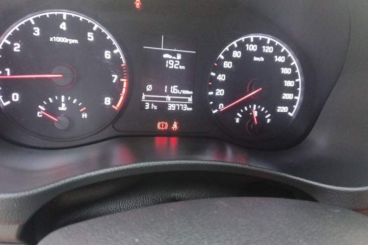 Used Hyundai Verna (new generation) 2016 1.4L Manual Cool Edition GLS Odometer Close Up