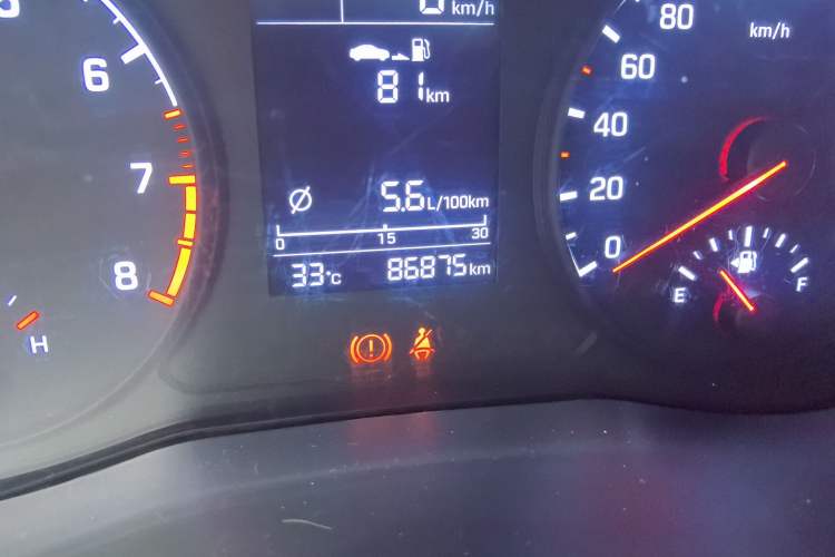 Used Hyundai Verna (new generation) 2016 1.4L Manual Cool Edition GLS Odometer Close Up