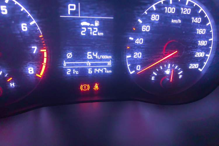Used Hyundai Verna (new generation) 2016 1.4L Automatic Cool Edition GLS Odometer Close Up