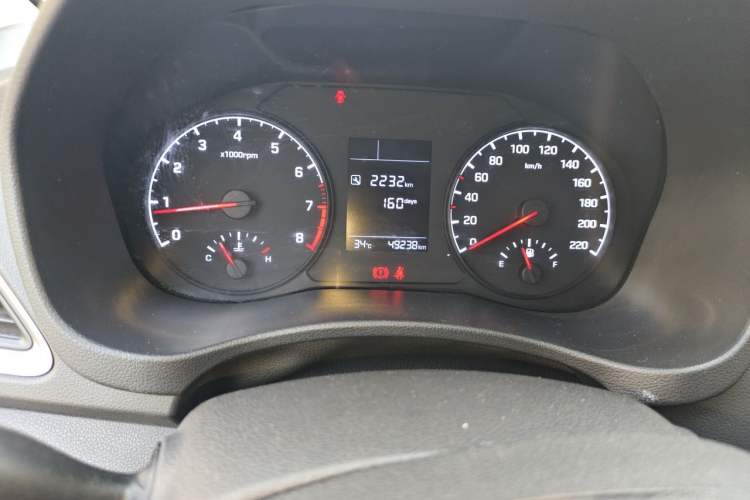 Used Hyundai Verna (new generation) 2016 1.4L Manual Cool Edition GLS Odometer Close Up