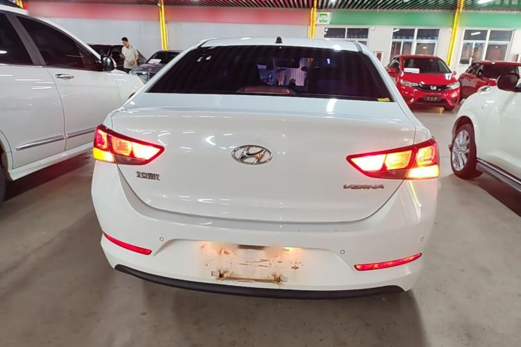 Used Hyundai Verna (new generation) 2016 1.4L Automatic Cool Edition GLS Rear