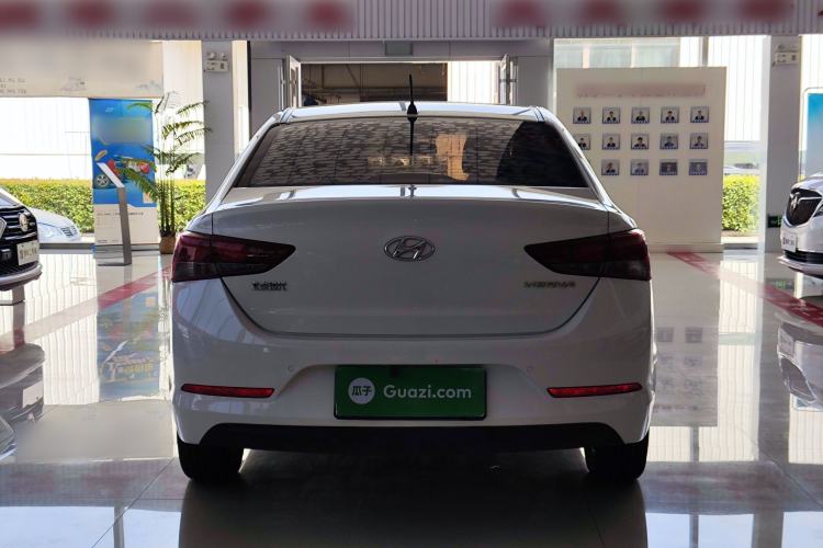 Used Hyundai Verna (new generation) 2016 1.4L Automatic Cool Edition GLS Rear