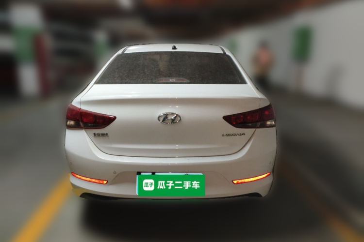 Used Hyundai Verna (new generation) 2016 1.4L Automatic Cool Edition GLS Rear