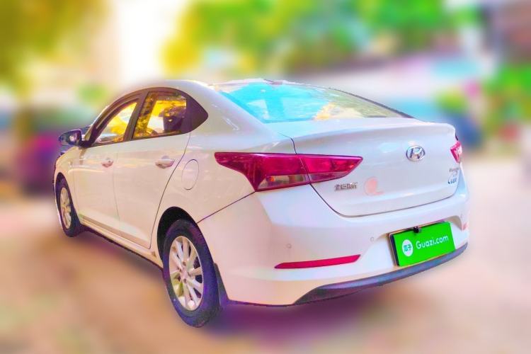 Used Hyundai Verna (new generation) 2016 1.4L Manual Cool Edition GLS Rear Left 45 Deg