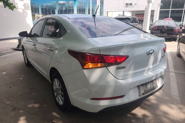 Used Hyundai Verna (new generation) 2016 1.4L Manual Cool Edition GLS Rear Left 45 Deg