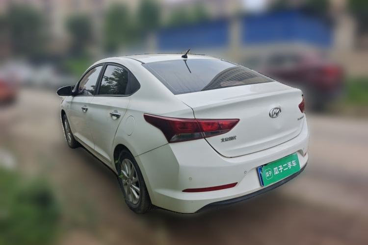 Used Hyundai Verna (new generation) 2016 1.4L Manual Cool Edition GLS Rear Left 45 Deg