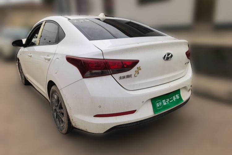 Used Hyundai Verna (new generation) 2016 1.4L Manual Cool Edition GLS Rear Left 45 Deg