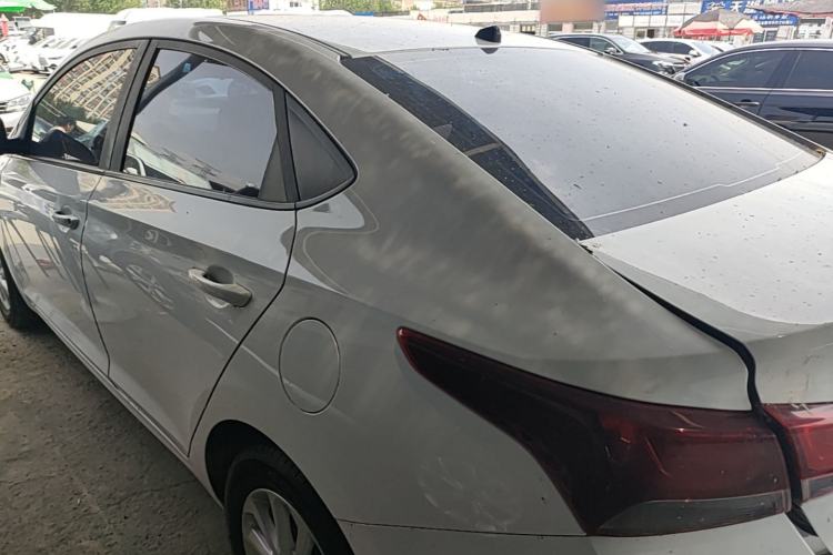 Used Hyundai Verna (new generation) 2016 1.4L Manual Cool Edition GLS Rear Left 45 Deg