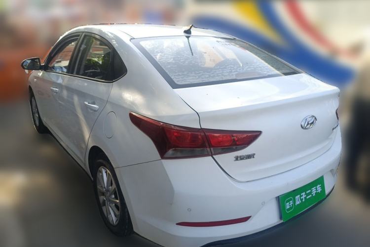 Used Hyundai Verna (new generation) 2016 1.4L Manual Cool Edition GLS Rear Left 45 Deg