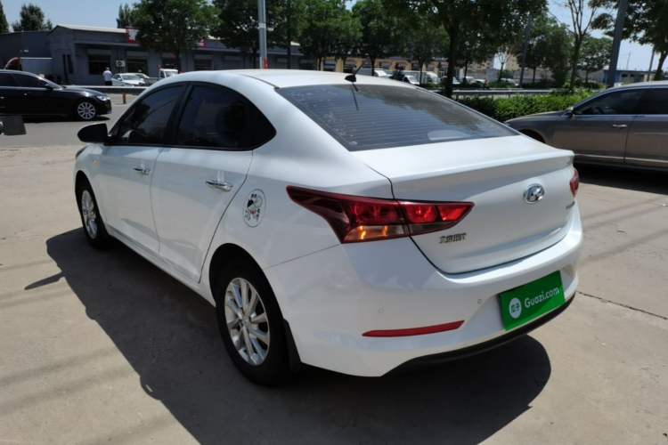 Used Hyundai Verna (new generation) 2016 1.4L Manual Cool Edition GLS Rear Left 45 Deg