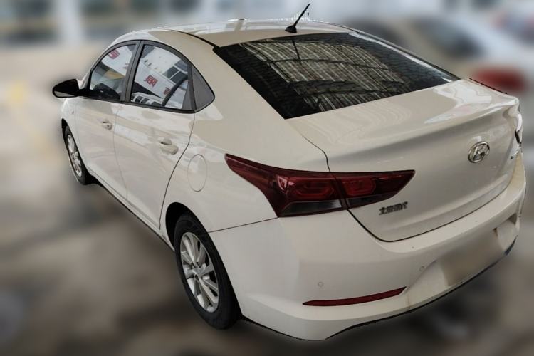 Used Hyundai Verna (new generation) 2016 1.4L Manual Cool Edition GLS Rear Left 45 Deg