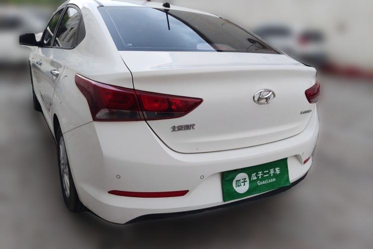 Used Hyundai Verna (new generation) 2016 1.4L Manual Cool Edition GLS Rear Left 45 Deg