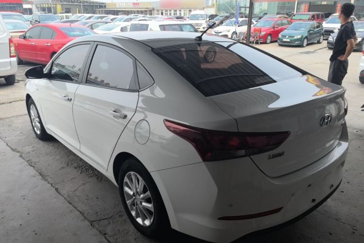 Used Hyundai Verna (new generation) 2016 1.4L Manual Cool Edition GLS Rear Left 45 Deg