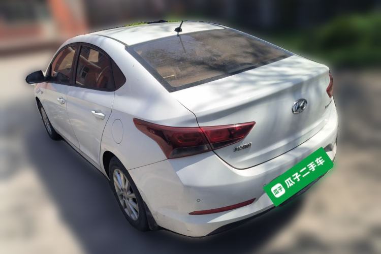 Used Hyundai Verna (new generation) 2016 1.4L Manual Cool Edition GLS Rear Left 45 Deg