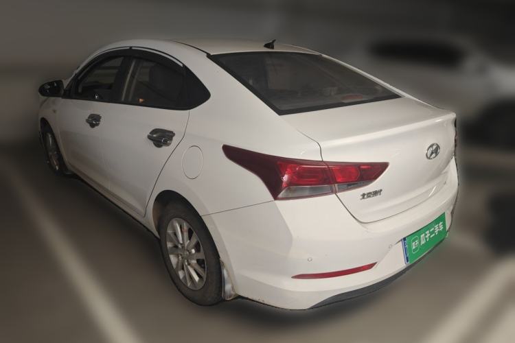 Used Hyundai Verna (new generation) 2016 1.4L Manual Cool Edition GLS Rear Left 45 Deg