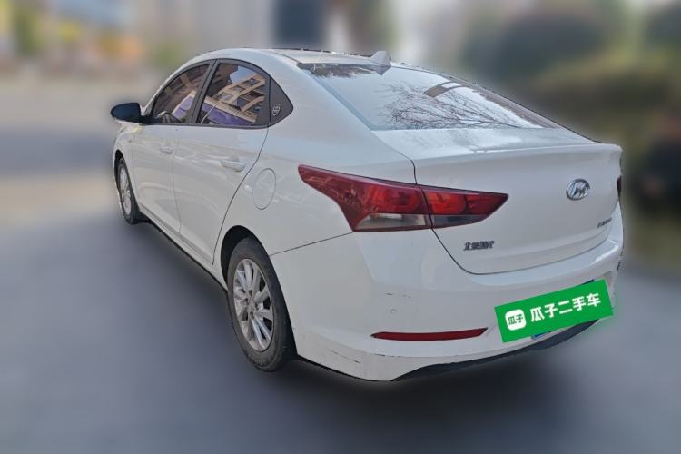 Used Hyundai Verna (new generation) 2016 1.4L Manual Cool Edition GLS Rear Left 45 Deg