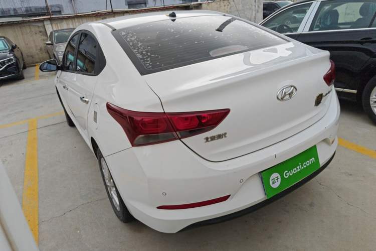 Used Hyundai Verna (new generation) 2016 1.4L Manual Cool Edition GLS Rear Left 45 Deg