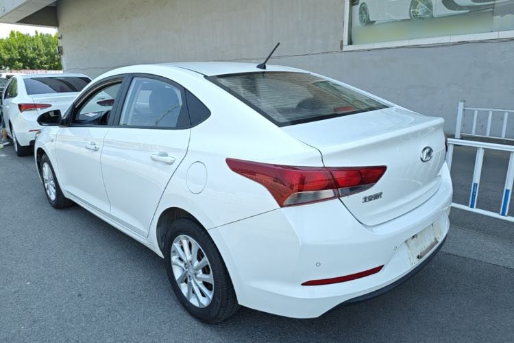 Used Hyundai Verna (new generation) 2016 1.4L Manual Cool Edition GLS Rear Left 45 Deg