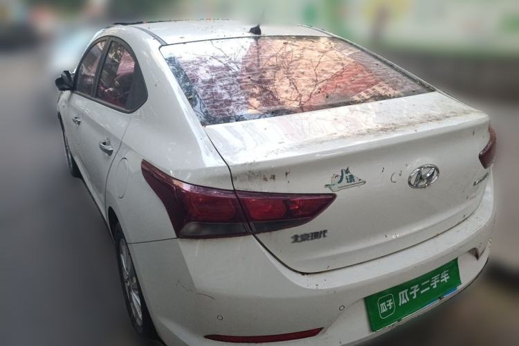 Used Hyundai Verna (new generation) 2016 1.4L Automatic Sport Edition Rear Left 45 Deg