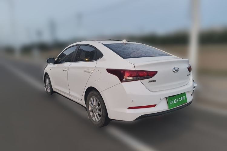 Used Hyundai Verna (new generation) 2016 1.4L Manual Cool Edition GLS Rear Left 45 Deg