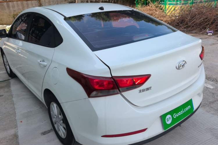 Used Hyundai Verna (new generation) 2016 1.4L Automatic Cool Edition GLS Rear Left 45 Deg