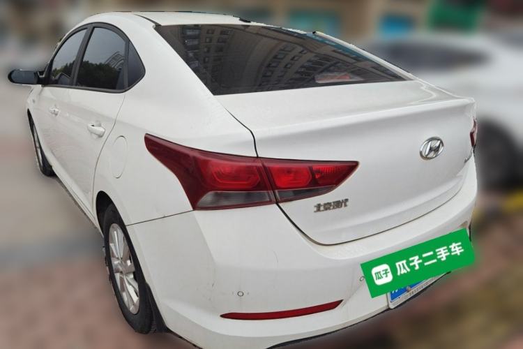 Used Hyundai Verna (new generation) 2016 1.4L Manual Cool Edition GLS Rear Left 45 Deg