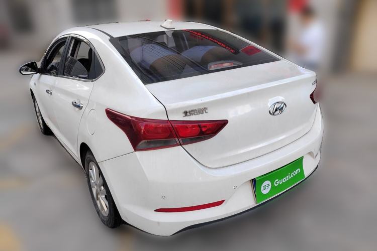 Used Hyundai Verna (new generation) 2016 1.4L Automatic Sport Edition Rear Left 45 Deg