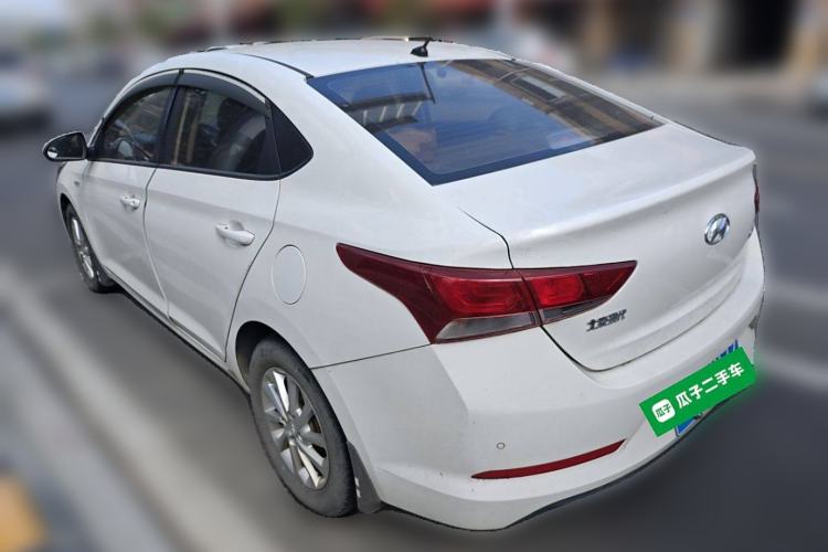 Used Hyundai Verna (new generation) 2016 1.4L Automatic Cool Edition GLS Rear Left 45 Deg