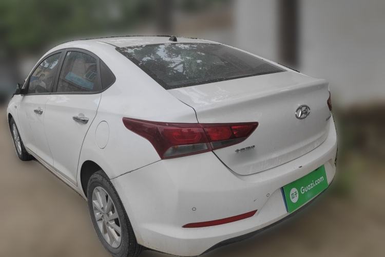 Used Hyundai Verna (new generation) 2016 1.4L Manual Cool Edition GLS Rear Left 45 Deg