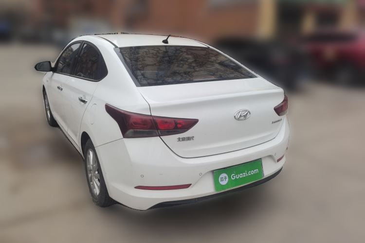 Used Hyundai Verna (new generation) 2016 1.4L Manual Cool Edition GLS Rear Left 45 Deg