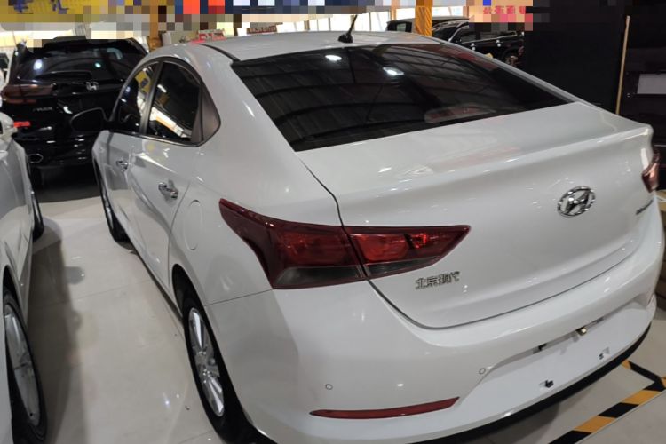 Used Hyundai Verna (new generation) 2016 1.4L Automatic Cool Edition GLS Rear Left 45 Deg