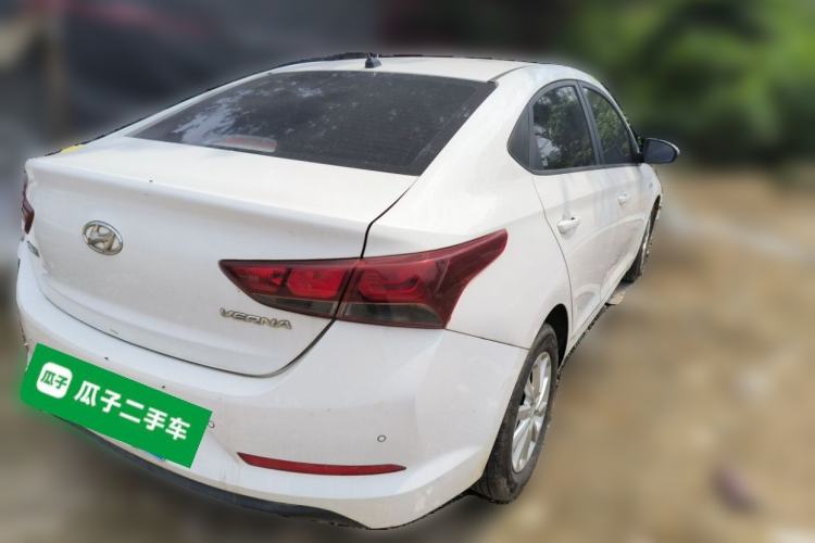 Used Hyundai Verna (new generation) 2016 1.4L Automatic Cool Edition GLS Rear Right 45 Deg