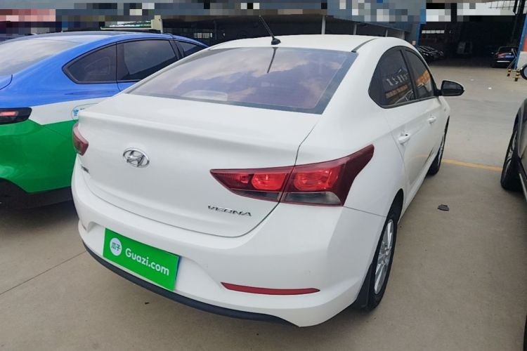 Used Hyundai Verna (new generation) 2016 1.4L Automatic Cool Edition GLS Rear Right 45 Deg